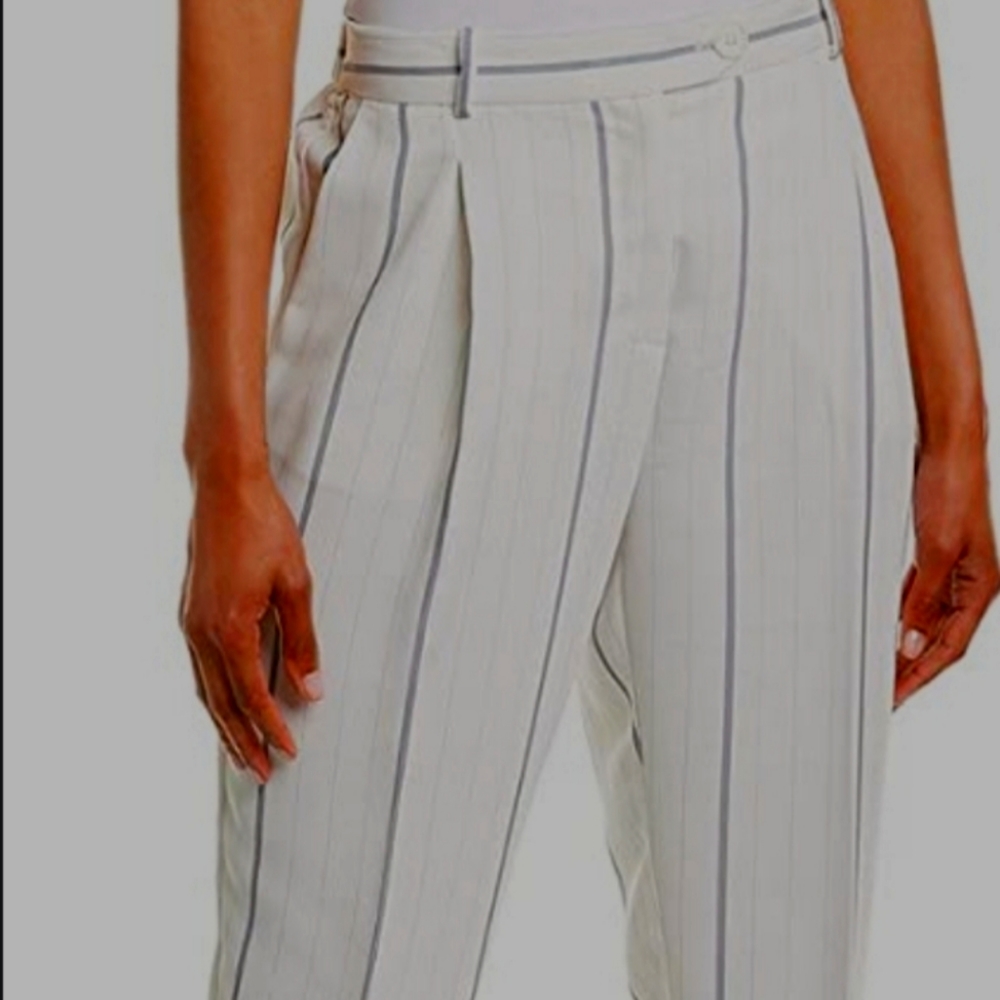 Vince Camuto Women's Pleated Pants Size 14 High-rise White Striped Casual Crop